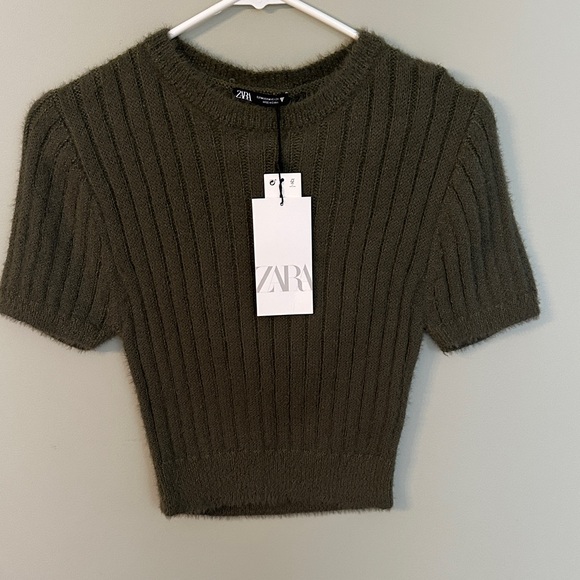Zara Tops - Zara Dark Green Ribbed Short Sleeve Top
